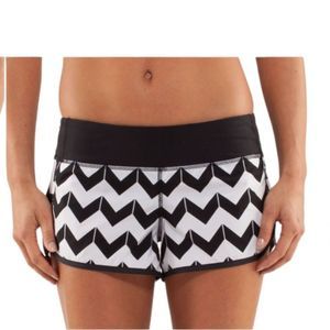 Lululemon Run: Speed Short in Arrow Chevron